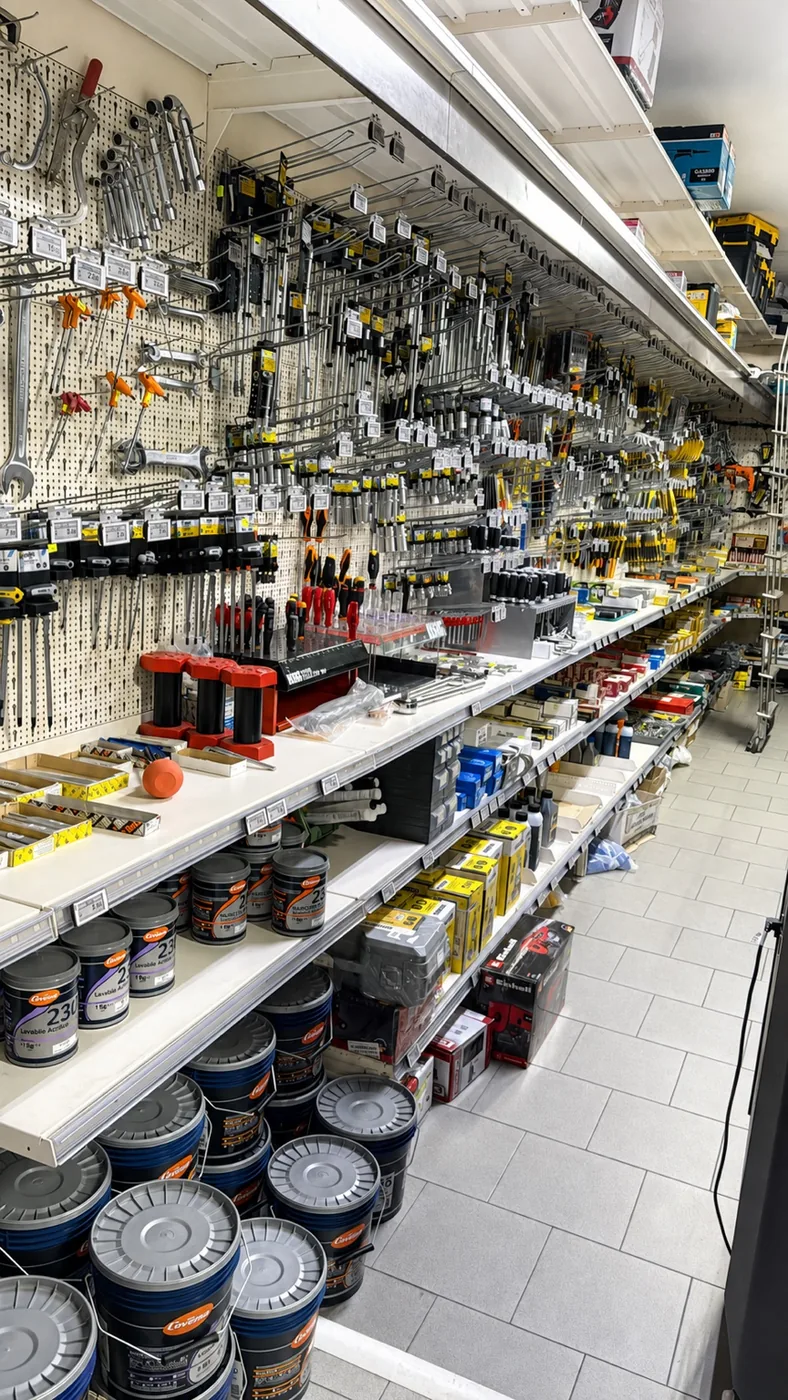 Reparto utensileria e ferramenta della Ferramenta De Donato